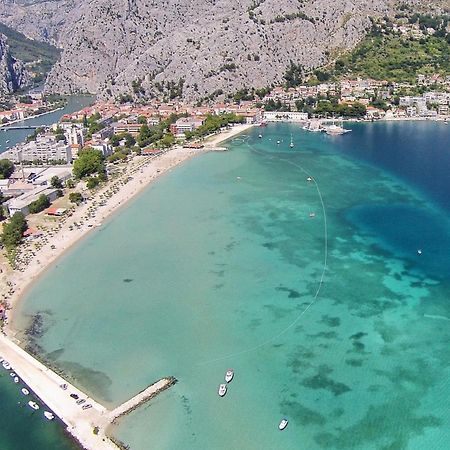 Apartments By The Sea Omis - 15485 Dış mekan fotoğraf