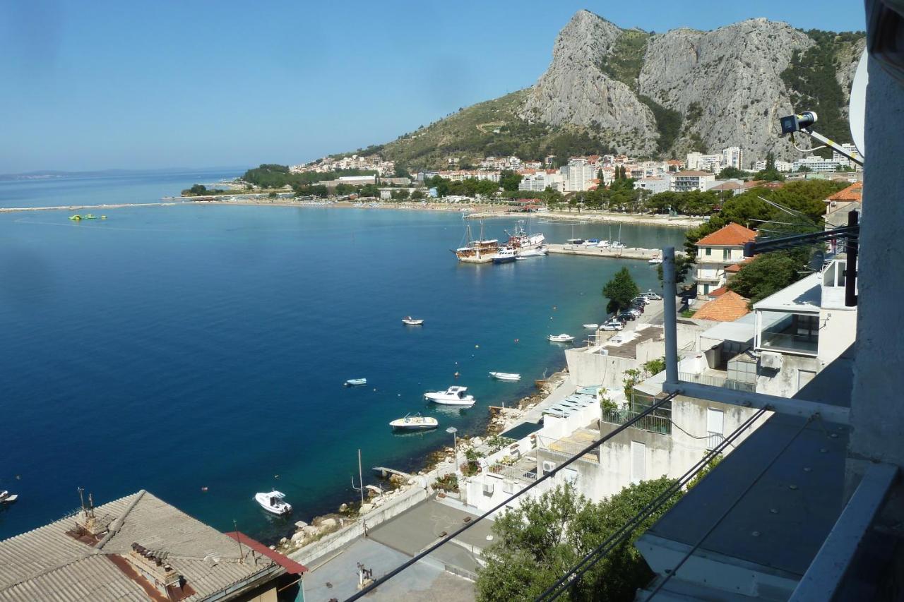 Apartments By The Sea Omis - 15485 Dış mekan fotoğraf